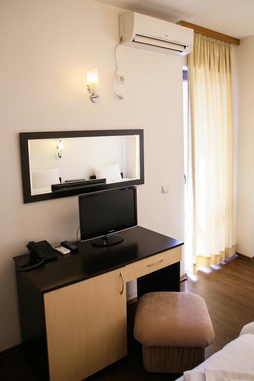 Hotel Zlatograd Habitación foto