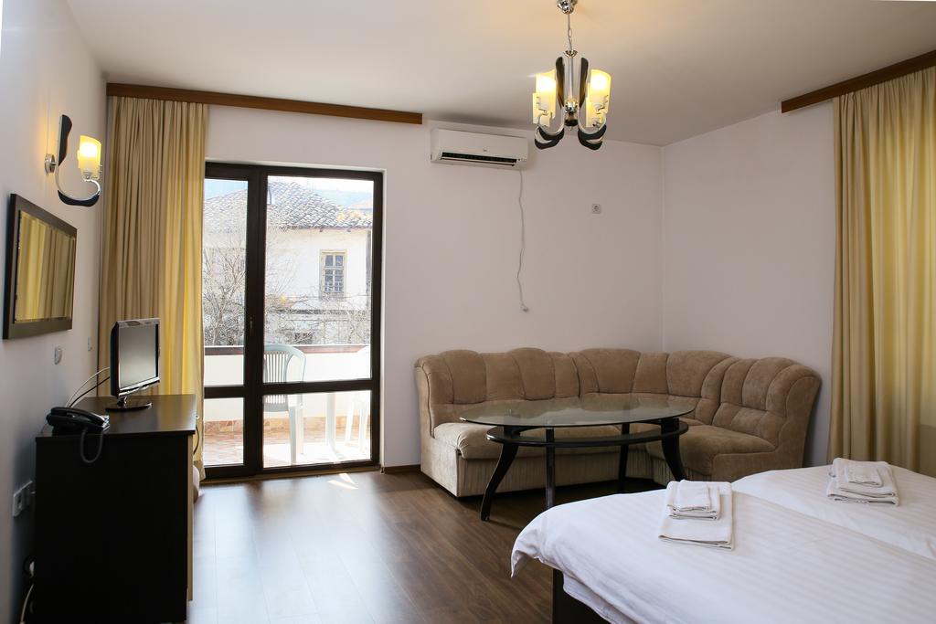 Hotel Zlatograd Habitación foto