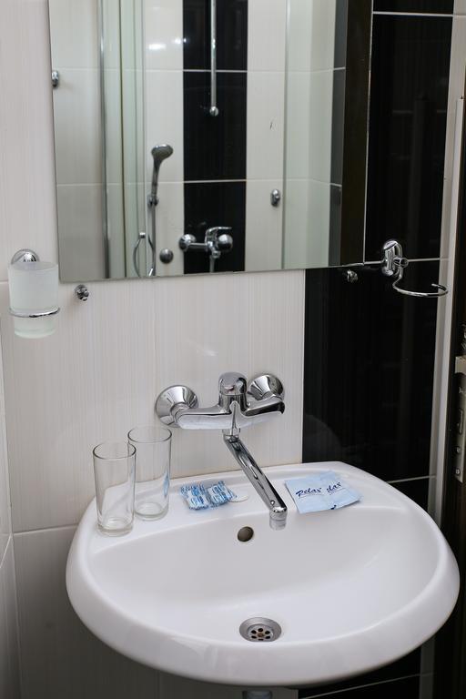 Семеен Хотел Златоград Habitación foto